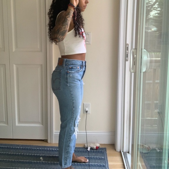 Distressed Levi - Picture 4 of 4